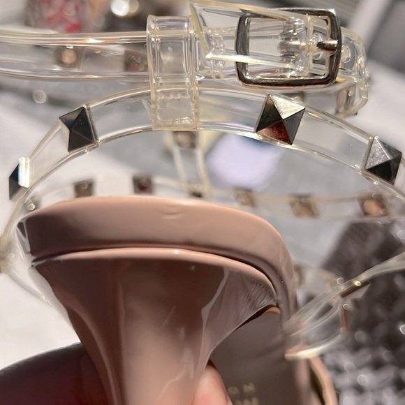 ROCK STUDDED SLINGBACKS AND MINI BUCKET BAG - Picture 6 of 9